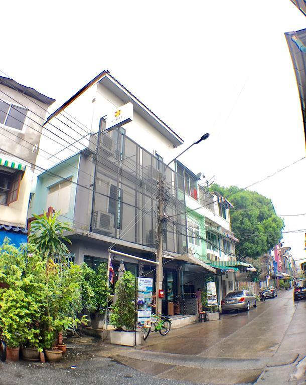 Sabye Club Hostel Bangkok Exteriör bild